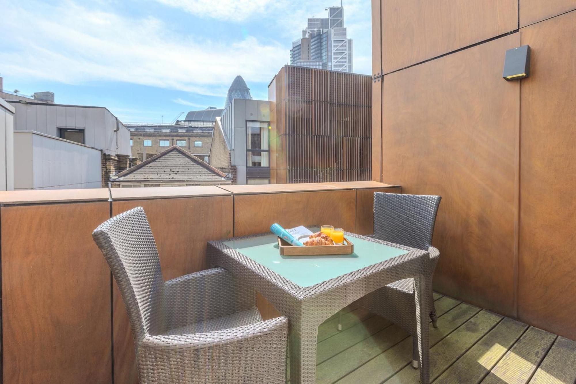 Liverpool Street I Your Apartment *